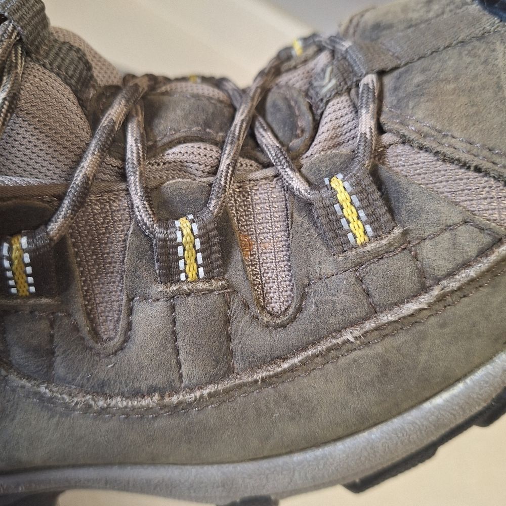Keen Brown and Yellow Hiking Boots Rugged Design - Picture 6 of 7